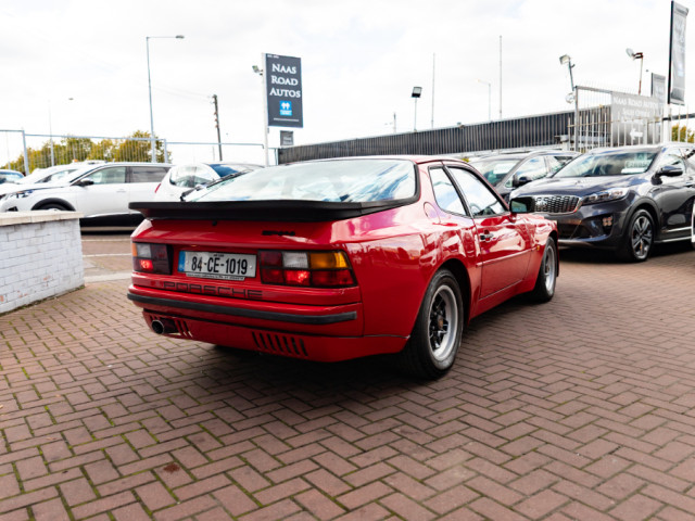 Image for 1984 Porsche 944 LUX 2DR