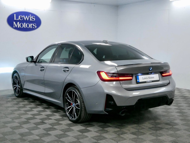 Image for 2024 BMW 3 Series 2024 BMW 330e M Sport, M Sport Pro Pack