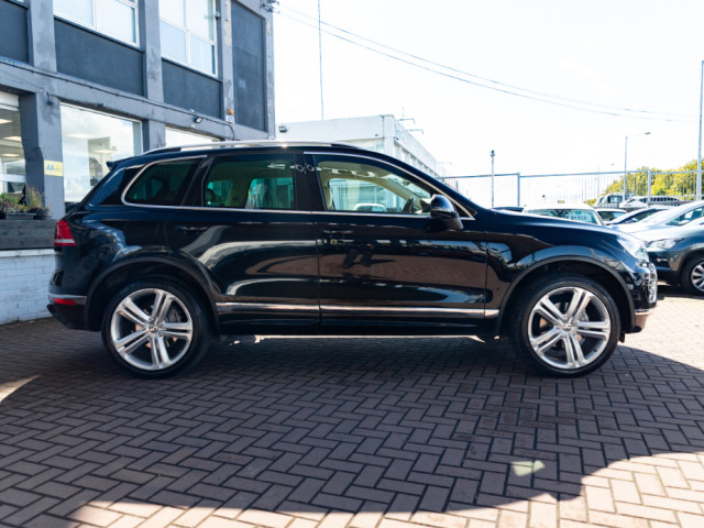 Image for 2016 Volkswagen Touareg 3.0 TDI V6 R-LINE 5 SEATER N1 333 ROAD TAX // MINT JEEP WITH SERVICE HISTORY // BUY WITH CONFIDENCE AA AND SIMI APPROVED DEALER 2025 // FINANCE ARRANGED // ALL TRADE INS WELCOME //