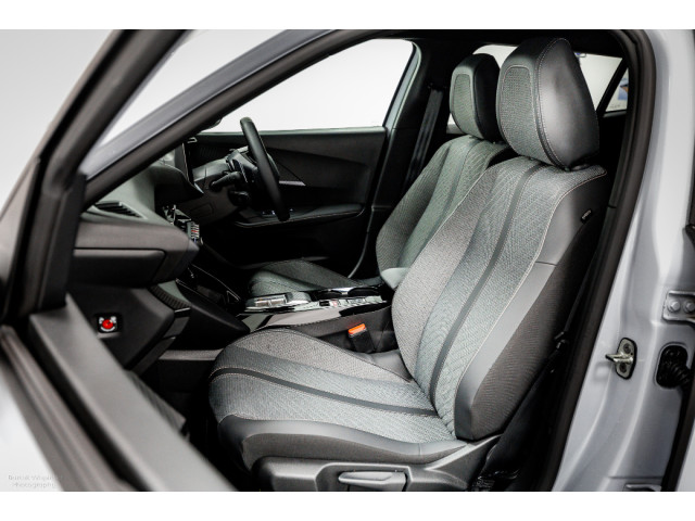 Image for 2025 Peugeot 2008 Allure Hybrid Auto 145HP