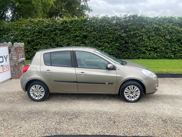 Image for 2011 Renault Clio 1.2 16V DYNAMIQUE 5DR
