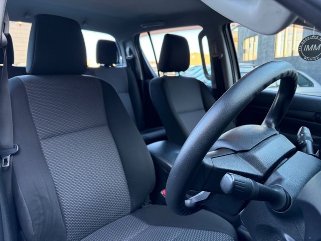 Image for 2019 Toyota Hilux 2.4 D-4D Active DCAB 4WD 5DR