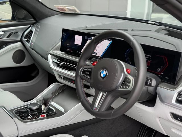 Image for 2026 BMW XM 50e