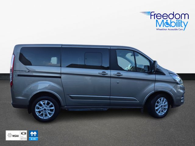 Image for 2019 Ford Tourneo Custom Lowered Floor Wheelchair Access