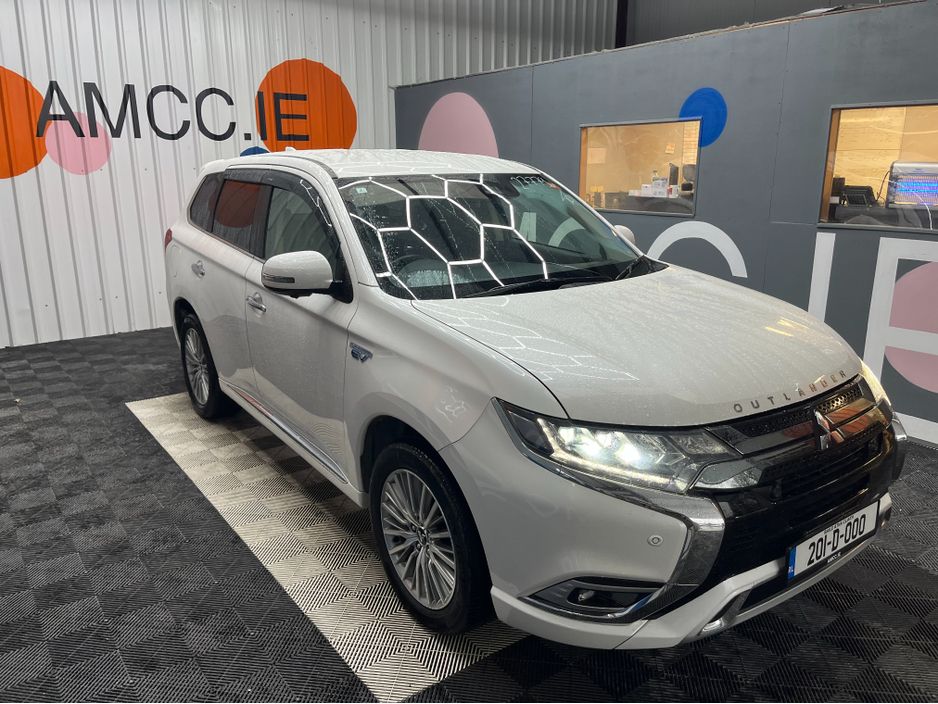 Image for 2020 Mitsubishi Outlander €23950 2020 MITSUBISHI OUTLANDER PHEV G 2.4 AUTOMATIC / CRUISE CONTROL / 360° PARKING CAMERA / ELECTRIC HEATED SEATS / HEATED STEERING WHEEL / PADDLE SHIFTERS