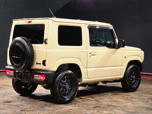 Image for 2023 Suzuki Jimny MANUAL SUV 4WD - HEATING CONTROLS / AC - HEATED SEATS - REVERSE CAMERA 