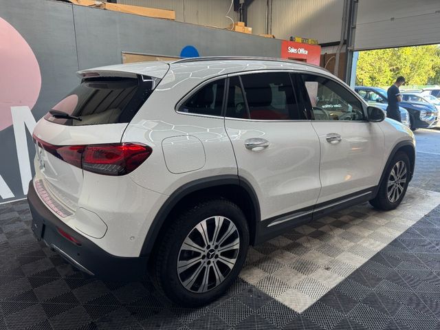 Image for 2023 Mercedes-Benz EQA 2023 MERCEDES-BENZ EQA250 AUTOMATIC / CRUISE CONTROL / 360 CAMERA / ELECTRIC MEMORY & HEATED SEATS / PADDLE SHIFTERS / PANORAMIC SUNROOF/ AMBIENT LIGHTS AND MORE