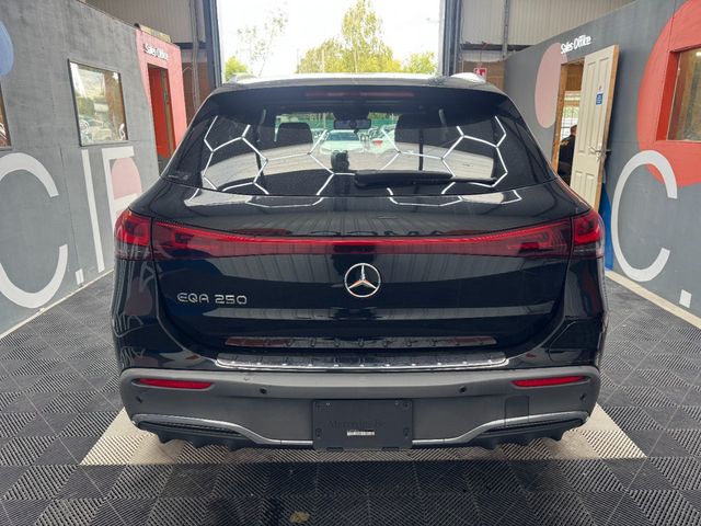 Image for 2023 Mercedes-Benz EQA 2023 MERCEDES-BENZ EQA AUTOMATIC / CRUISE CONTROL / PARKING CAMERA / ELECTRIC MEMORY & HEATED SEATS / PADDLE SHIFTERS / AMBIENT LIGHTS / HEATED STEERING WHEEL / APPLE CARPLAY AND MORE