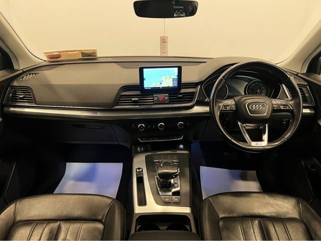 Image for 2019 Audi Q5 2.0 TDI 190 Q S-LINE 4DR AUTO 40