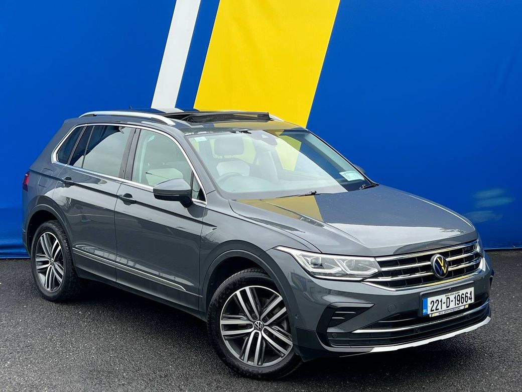 Image for 2022 Volkswagen Tiguan ELEGANCE 1.4 TSI HYBRID AUTO // PANORAMIC SUNROOF // 360 DEGREE SURROUND PARKING SENSORS // HEATED SEATS