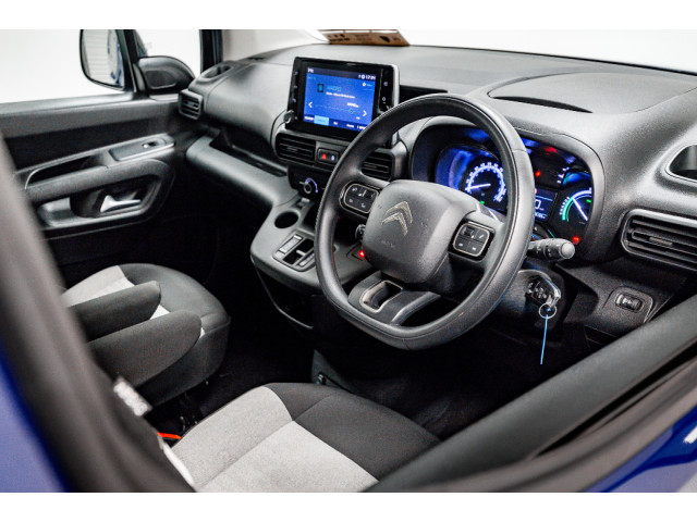 Image for 2023 Citroen Berlingo ë-FEEL XL 50kWh LWB Auto 136HP - 7 Seats