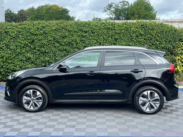Image for 2022 Kia e-Niro 2 EV 64KWH // SERVICE HISTORY // ANDROID AUTO/APPLE CARPLAY // AIR CONDITIONING 