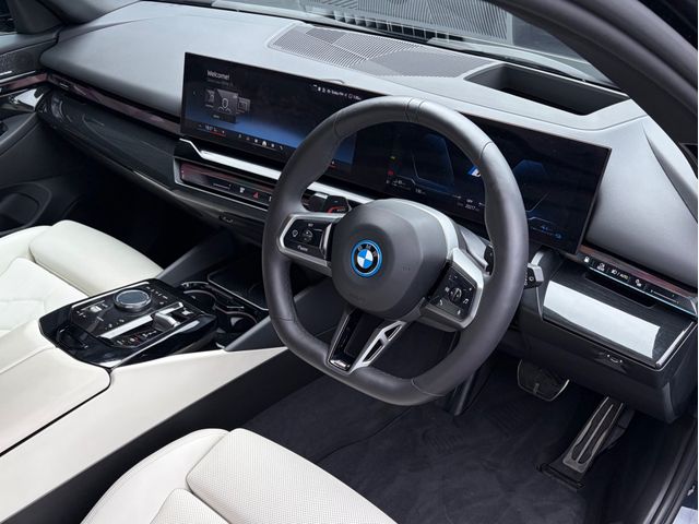 Image for 2025 BMW 5 Series 530E M SPORT