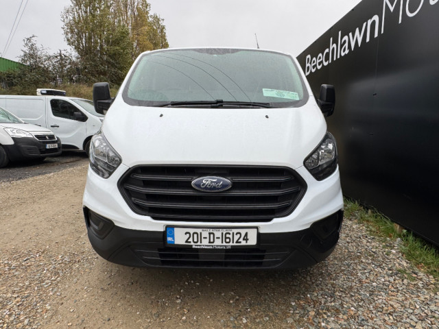 Image for 2020 Ford Transit Custom 300 2.0 TDCI 105PS LWB VAN // PRICE EXCL. VAT // 0NE OWNER // FULL SERVICE HISTORY // 11/26 CVRT // TIMING/WET BELT REPLACED // GREAT CONDITION //