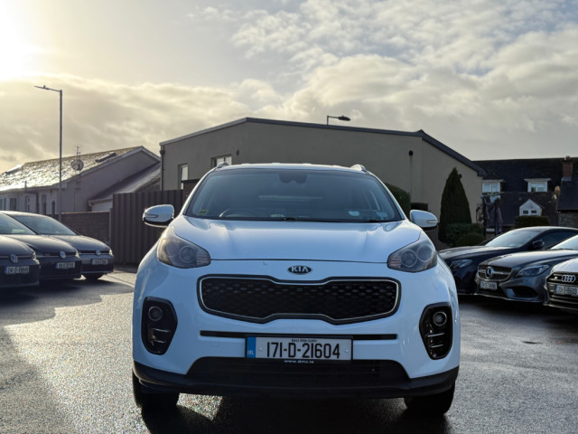 Image for 2017 Kia Sportage 1.7D PLATINUM COMMERCIAL *HUGE SPEC & FSH*