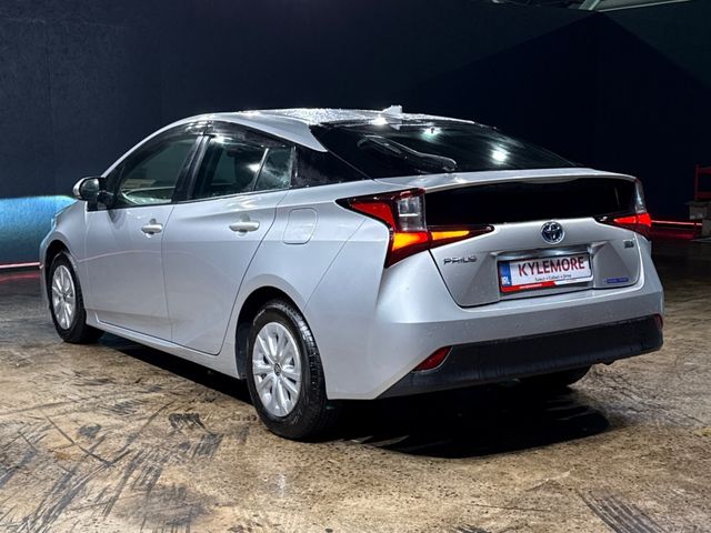 Image for 2021 Toyota Prius HYBRID 1.8L AUTOMATIC - REVERSE CAMERA - CRUISE CONTROL - FACTORY ALLOY WHEELS - PARKING SENSORS