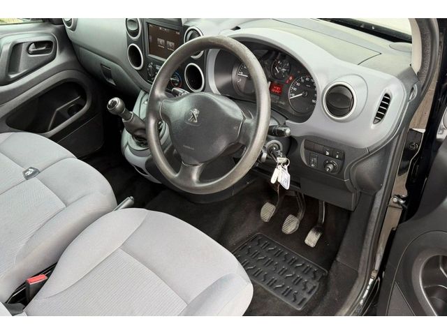 Image for 2016 Peugeot Partner Professional 1.6 HDi Diesel 75bhp *VAT DOCKET*