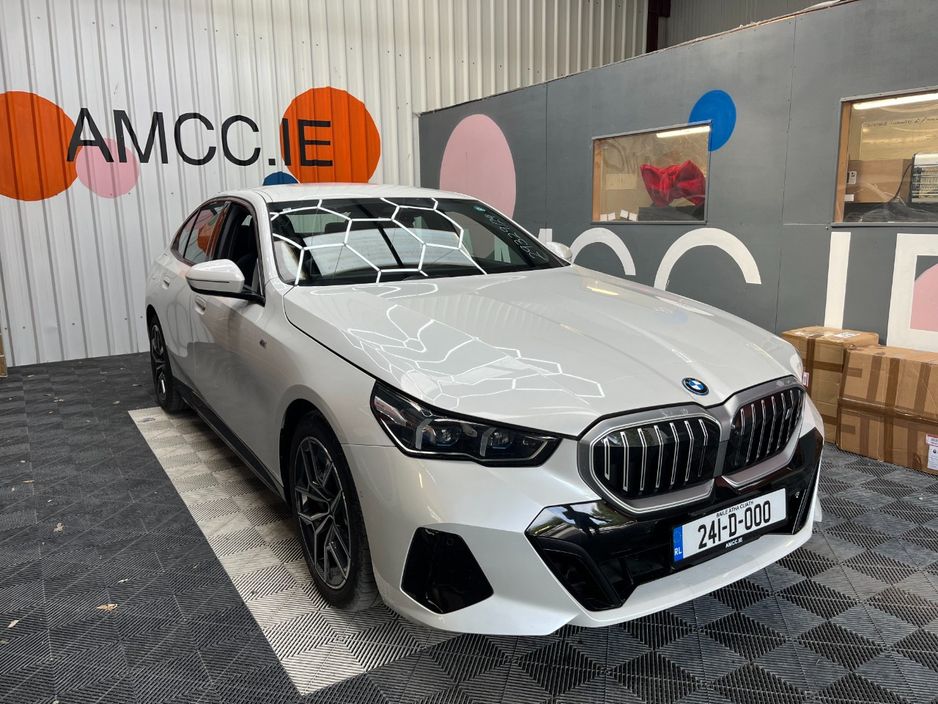 Image for 2024 BMW i5 2024 BMW I5 EDRIVE40 M-SPORT AUTOMATIC / CRUISE CONTROL / PARKING CAMERA / ELECTRIC MEMORY & HEATED SEATS / AMBIENT LIGHTS / APPLE CARPLAY AND MORE