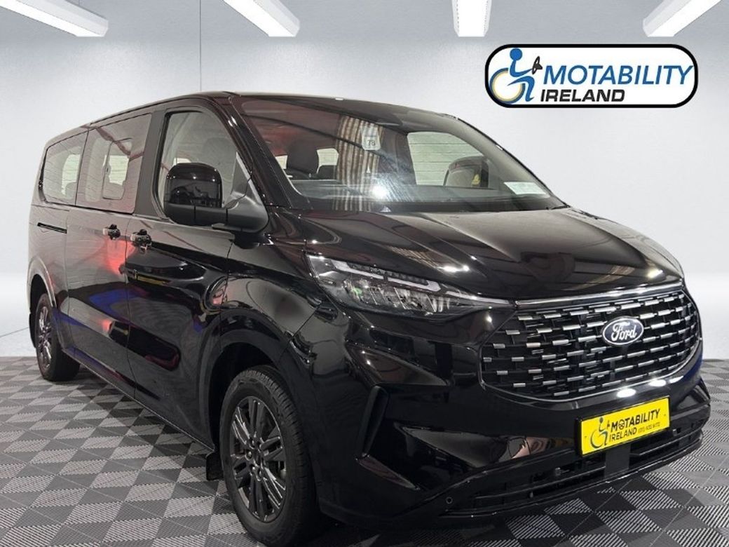 Image for 2025 Ford Tourneo Custom Family Conversion