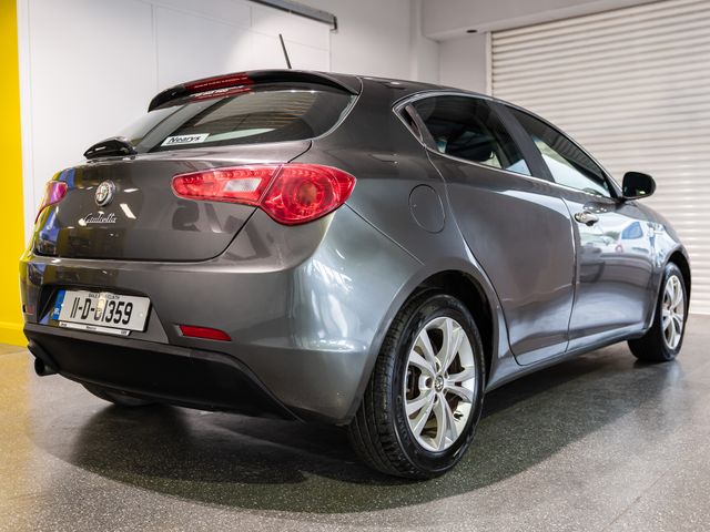 Image for 2011 Alfa Romeo Giulietta 1.4TB Lusso 120BHP 5DR