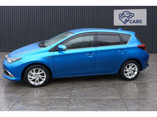 Image for 2017 Toyota Auris Hybrid 