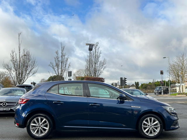 Image for 2017 Renault Megane DYNAMIQUE NAV 1.5DCI 5DR *HIGH SPEC*