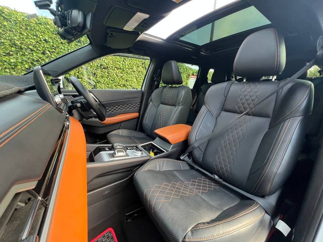 Image for 2023 Mitsubishi Outlander 7-SEATER 2.4 HYBRID AUTO ** HUGE SPEC ** // FULL SERVICE HISTORY // TILT & SLIDE PAN ROOF // BOSE SOUND SYSTEM