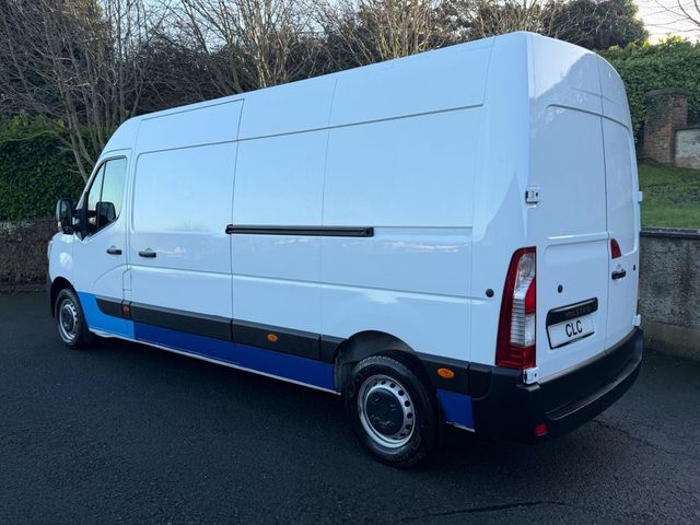Image for 2023 Renault Master FWD LM35 Blue DCI 135 Business