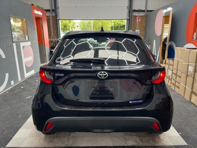 Image for 2021 Toyota Yaris 2021 TOYOTA YARIS X 1.0 AUTOMATIC / REVERSE CAMERA AND MORE