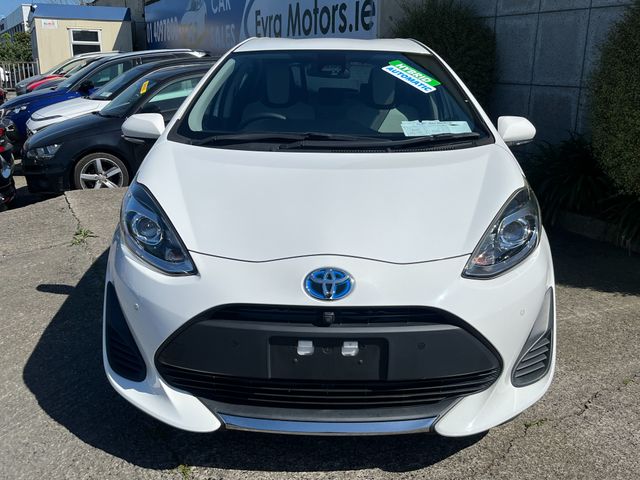 Image for 2020 Toyota Aqua S BUSINESS AUTOMATIC HYBRID 1.5 PETROL //KEYLESS ENTRY//REVERSE CAMERA//PARKING SENSORS//