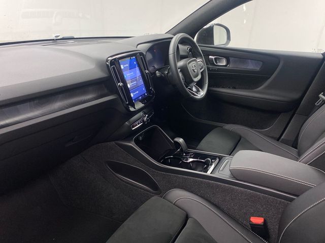 Image for 2025 Volvo Ex40 2 YEAR VOLVO WARRANTY ULTRA single motor 69kw battery