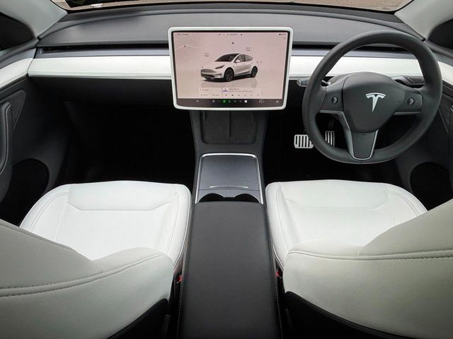 Image for 2024 Tesla Model Y WHITE INTERIOR RWD