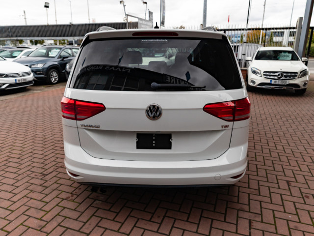 Image for 2016 Volkswagen Touran 2016 Volkswagen Touran 1.4 Petrol Automatic
