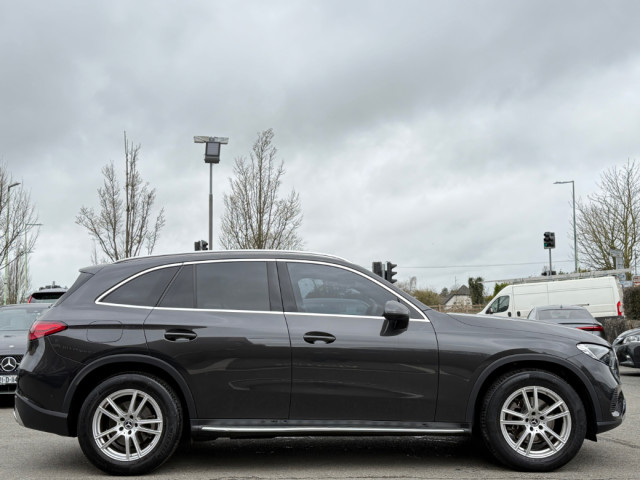 Image for 2023 Mercedes-Benz GLC Class 220D 4MATIC AVANTGARDE LINE + *LOW KMS*