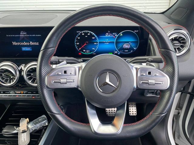 Image for 2024 Mercedes-Benz EQB EQB350 4MATIC AMG-LINE PREMIUM 7-SEATER // APPLE CARPLAY/ANDROID AUTO // REVERSE CAMERA // VIRTUAL COCKPIT