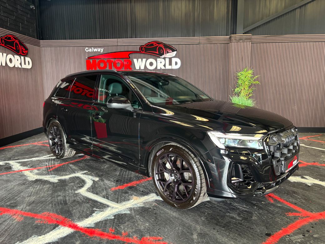 Image for 2024 Audi Q7 TFSI E QUATTRO BLACK EDITION 394PS HIGH SPEC