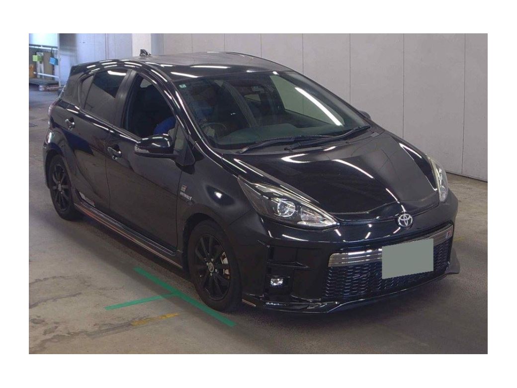 Image for 2018 Toyota Aqua Hybrid