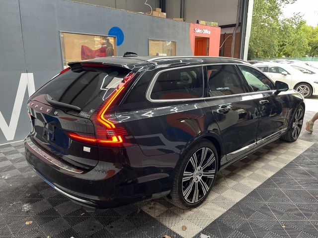 Image for 2022 Volvo V90 2022 VOLVO V90 T8 PLUG-IN 2.0 AUTOMATIC / CRUISE CONTROL / PARKING CAMERA / ELECTRIC MEMORY & HEATED SEATS / HEATED STEERING WHEEL / PANORAMIC SUNROOF / APPLE CARPLAY AND MORE