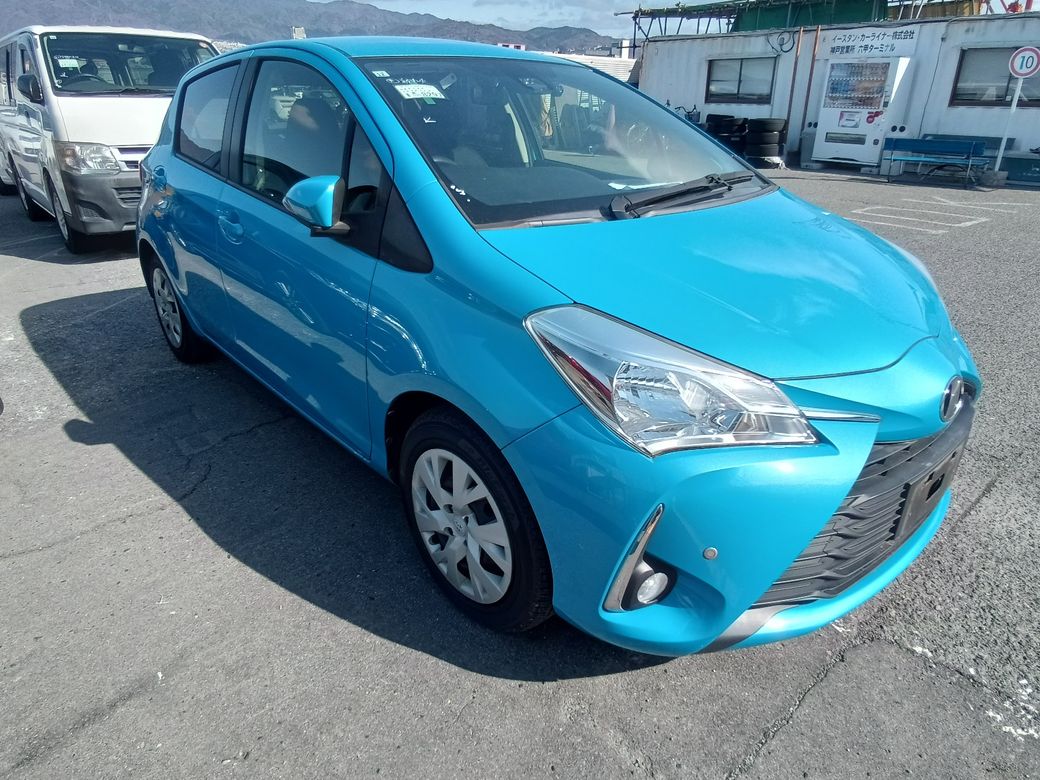Image for 2017 Toyota Yaris Vitz Automatic 