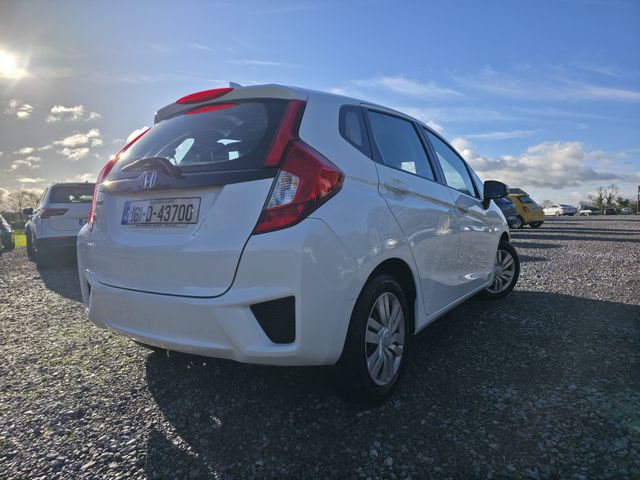 Image for 2016 Honda Jazz 1.3 I-vtec SE CVT 5DR Auto
