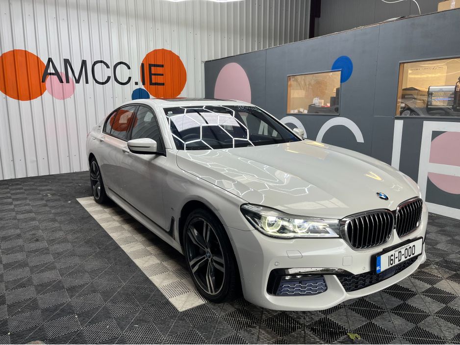 Image for 2016 BMW 7 Series 2016 BMW 740E 2.0 AUTOMATIC / CRUISE CONTROL / 360° CAMERA / ELECTRIC MEMORY MASSAGING & HEATED SEATS / AMNBIENT LIGHTS AND MORE
