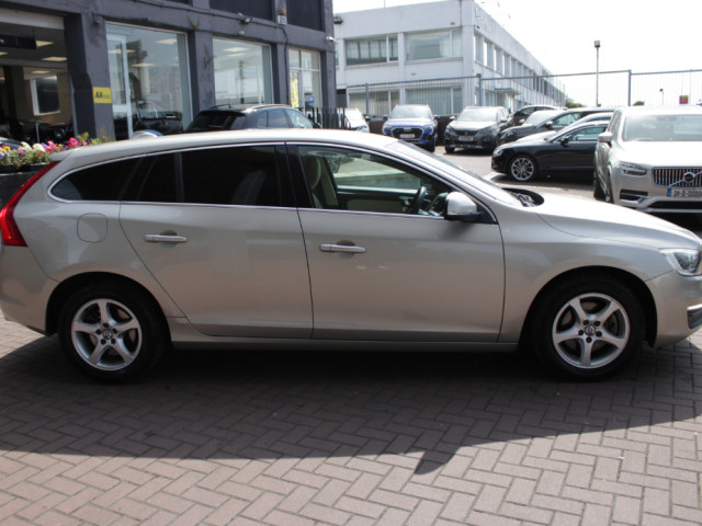 Image for 2018 Volvo V60 D4 5DR AUTOMATIC ESTATE // WITH ONLY 115, 000 KM'S // BUY WITH CONFIDENCE AA AND SIMI APPROVED DEALER 2026 // FINANCE ARRANGED // ALL TRADE INS WELCOME //