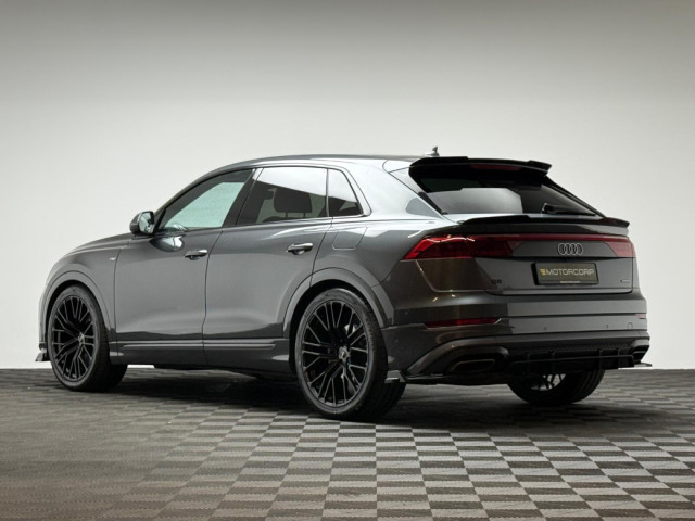 Image for 2025 Audi Q8 TFSI E QUATTRO S LINE