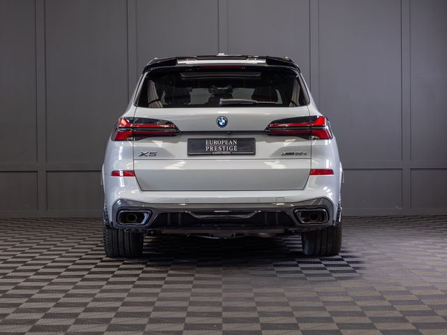 Image for 2025 BMW X5 X-Drive 50e M-Sport *Pan Roof