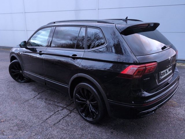 Image for 2023 Volkswagen Tiguan Allspace 2.0 TDI 150HP R-Line DSG Black Edition