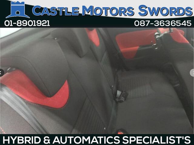 Image for 2015 Renault Clio 1.2 Clio bright Red with matching interior trim , 2015 model arriving in December .
