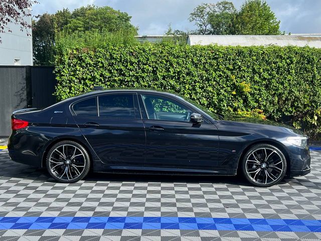 Image for 2019 BMW 5 Series 530e M-SPORT COMPETITION 2.0 HYBRID // HARMAN/KARDON SOUND SYSTEM // LEATHER HEATED & POWERED SEATS // SAT NAV