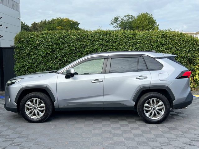 Image for 2023 Toyota Rav4 AWD 2.5 HYBRID AUTO // REVERSE CAMERA // DUAL ZONE CLIMATE CONTROL // ADAPTIVE CRUISE CONTROL