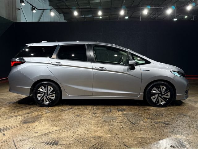 Image for 2021 Honda Shuttle HYBRID 1.5L AUTOMATIC - HALF BLACK LEATHER SEATS - REVERSE CAMERA - CRUISE CONTROL - HEATED SEATS - A/C HEATING CONTROLS