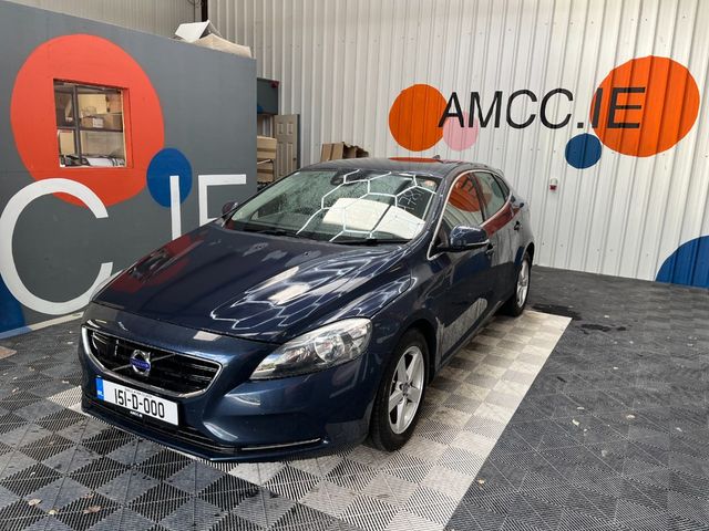 Image for 2015 Volvo V40 2015 VOLVO V40 T4 1.6 AUTOMATIC / CRUISE CONTROL / PARKING CAMERA / ELECTRIC MEMORY SEATS AND MORE